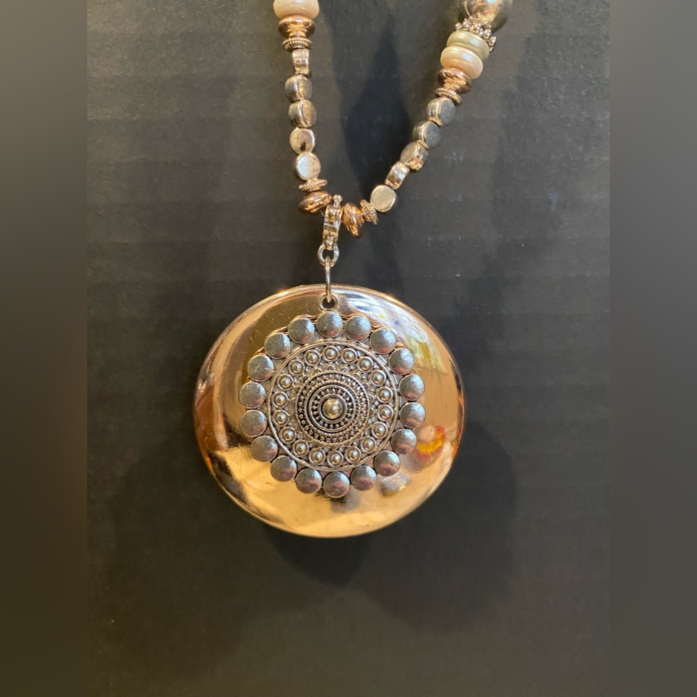 Silver & gold tone pendant necklace bold faceted glass bead Boho flower